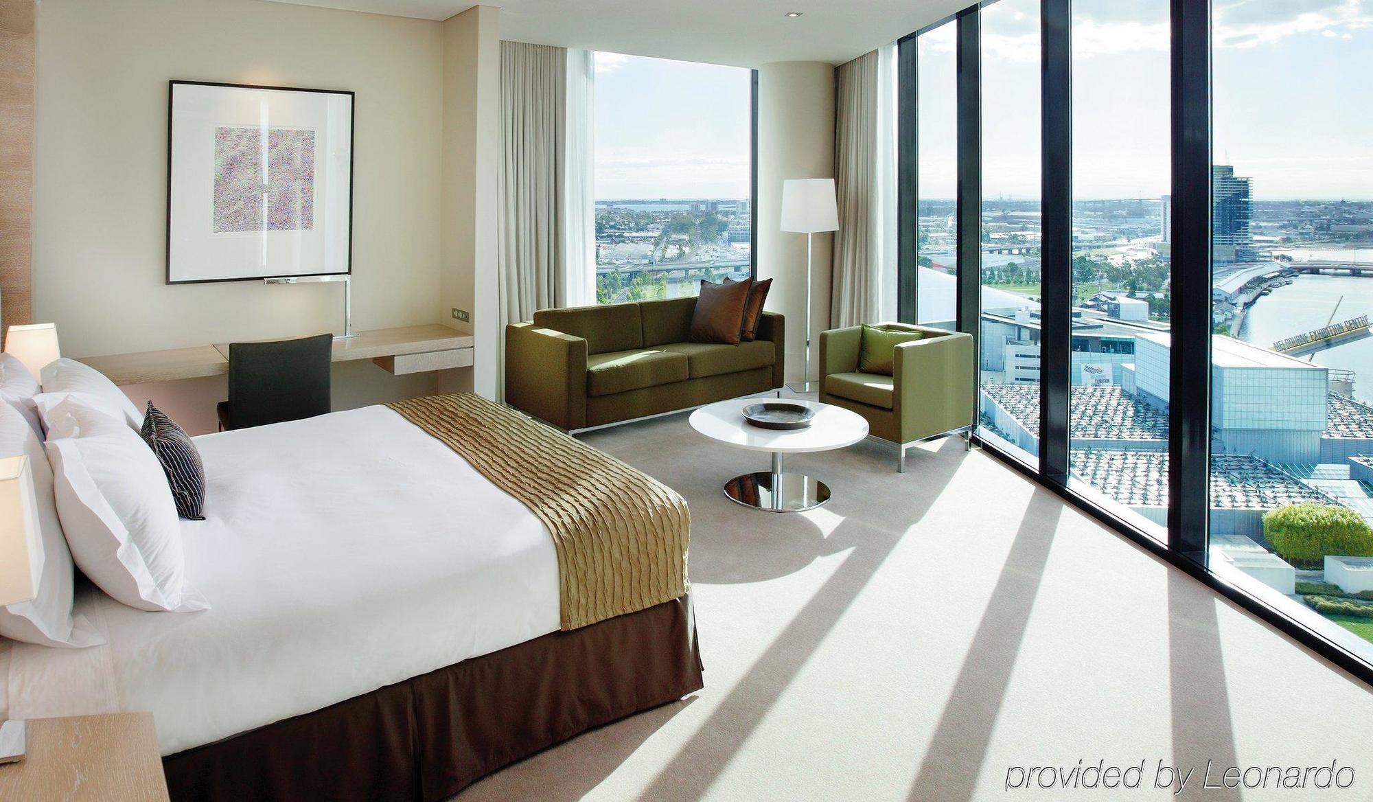 Crown Promenade Melbourne Hotel Екстериор снимка