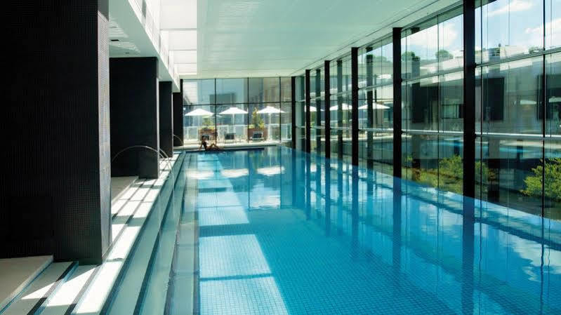 Crown Promenade Melbourne Hotel Екстериор снимка